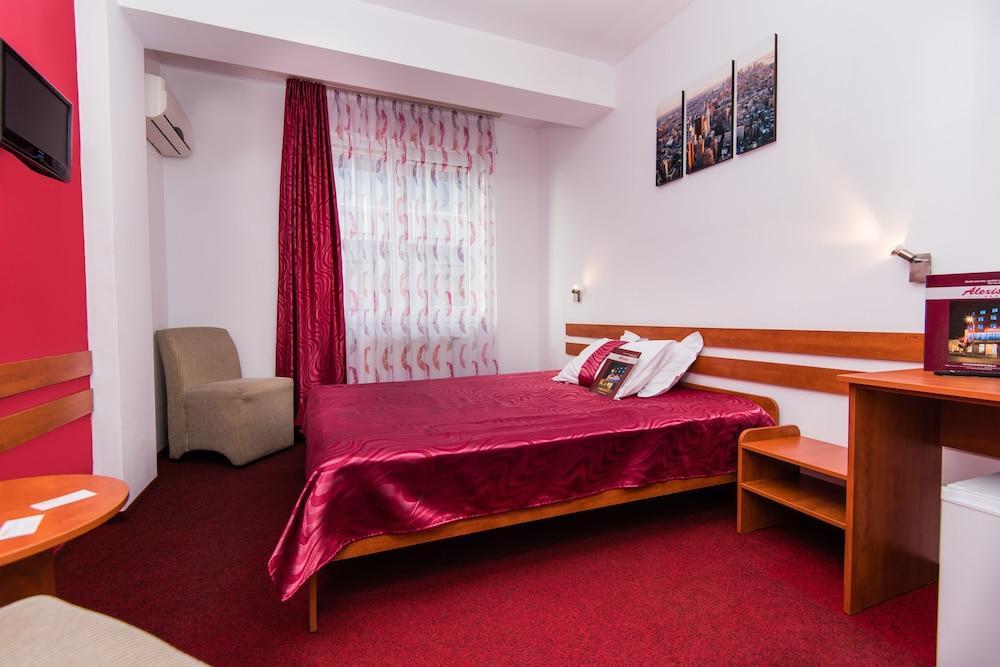 Hotel Alexis Cluj-Napoca Exterior photo