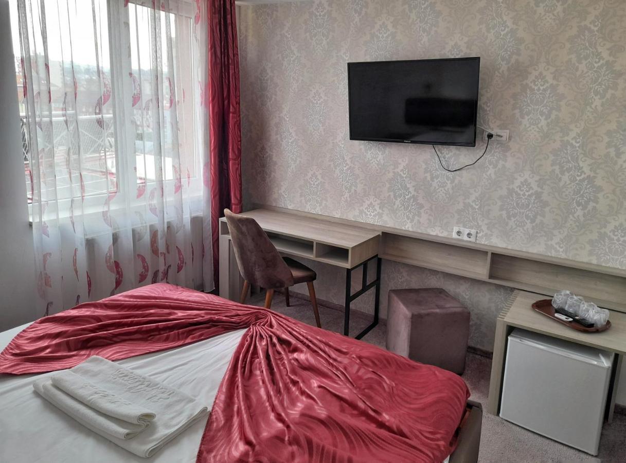 Hotel Alexis Cluj-Napoca Exterior photo
