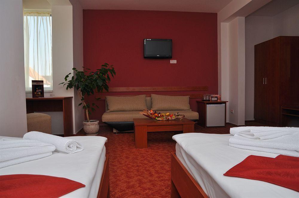 Hotel Alexis Cluj-Napoca Exterior photo