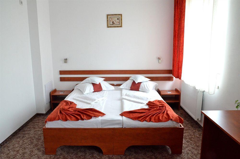 Hotel Alexis Cluj-Napoca Exterior photo